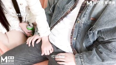 【麻豆传媒】szl-025 元旦跨年夜被暗恋已久的女同学打炮